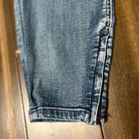 Pistola size 33 Blue Ankle Zipper Cropped Jeans, Distressed, High Rise 5 pocket - Picture 5 of 12